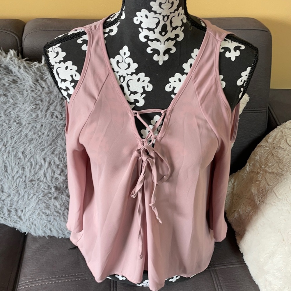 CHARLOTTE RUSSE Pink Shoulder-less Blouse Size M